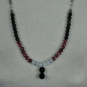 Elegant Black and Red Beaded Necklace